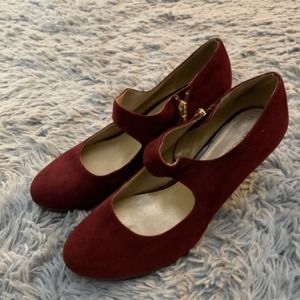 Bandolino Red Mary Jane Heels  Sz 8.5